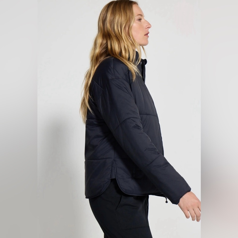 🔥🔥🔥NWT Mondetta Lightweight Women's Outdoor Poly Insulated Jacket . - Picture 2 of 8